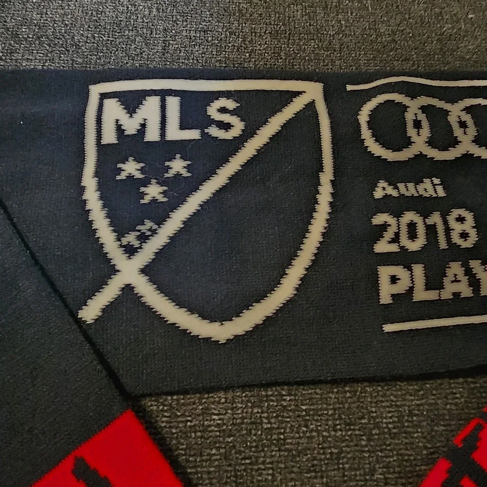 Audi MLS Scarf 2018 Cup Playoffs Continental Partner Sponsor‎ Red Black 56